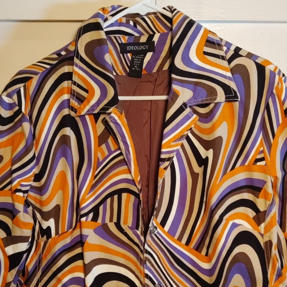 NWT Spectacular statement jacket! - Picture 2 of 8